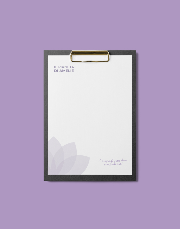 Product label for Il Pianeta di Amélie: visual communication project combining graphic design and photography